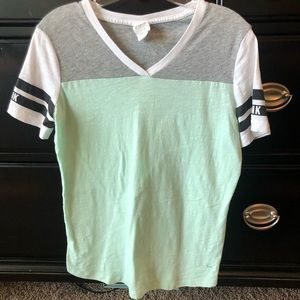 VS PINK mint green tee small